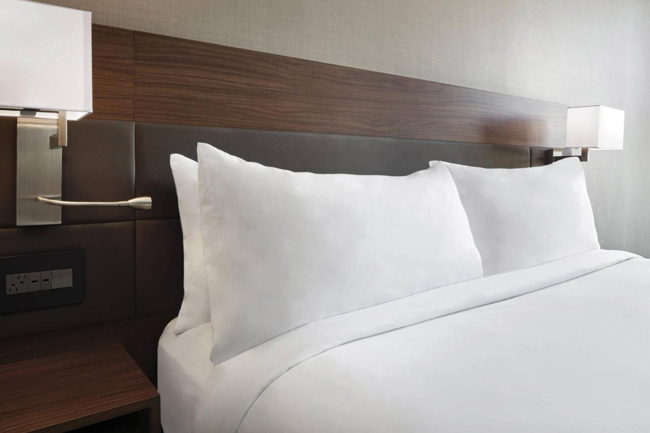 Hotel Ac By Marriott Ballantyne Charlotte