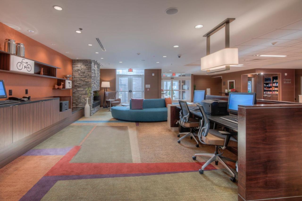 Fairfield & By Marriott Airport Hotel
