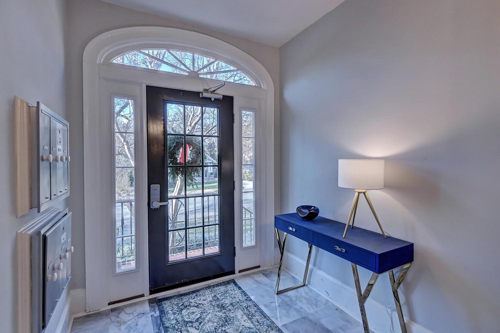 The Collection Clt: Lamar Avenue