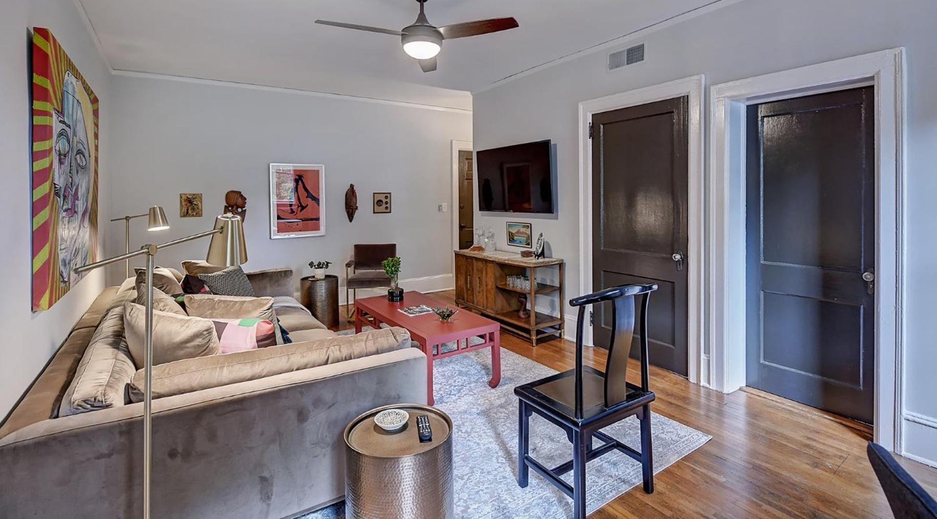 Apartment The Collection Clt: Lamar Avenue