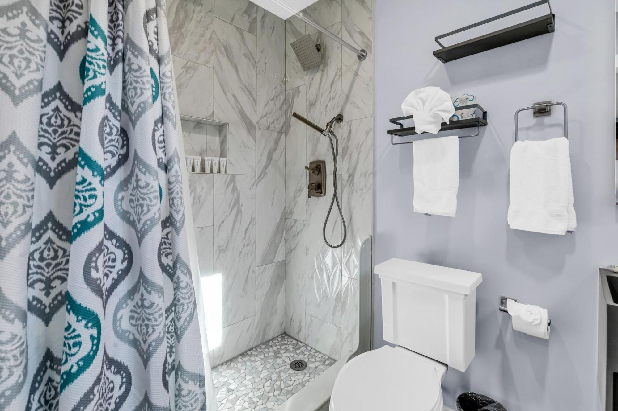 Holiday home Luxury 3br House In *