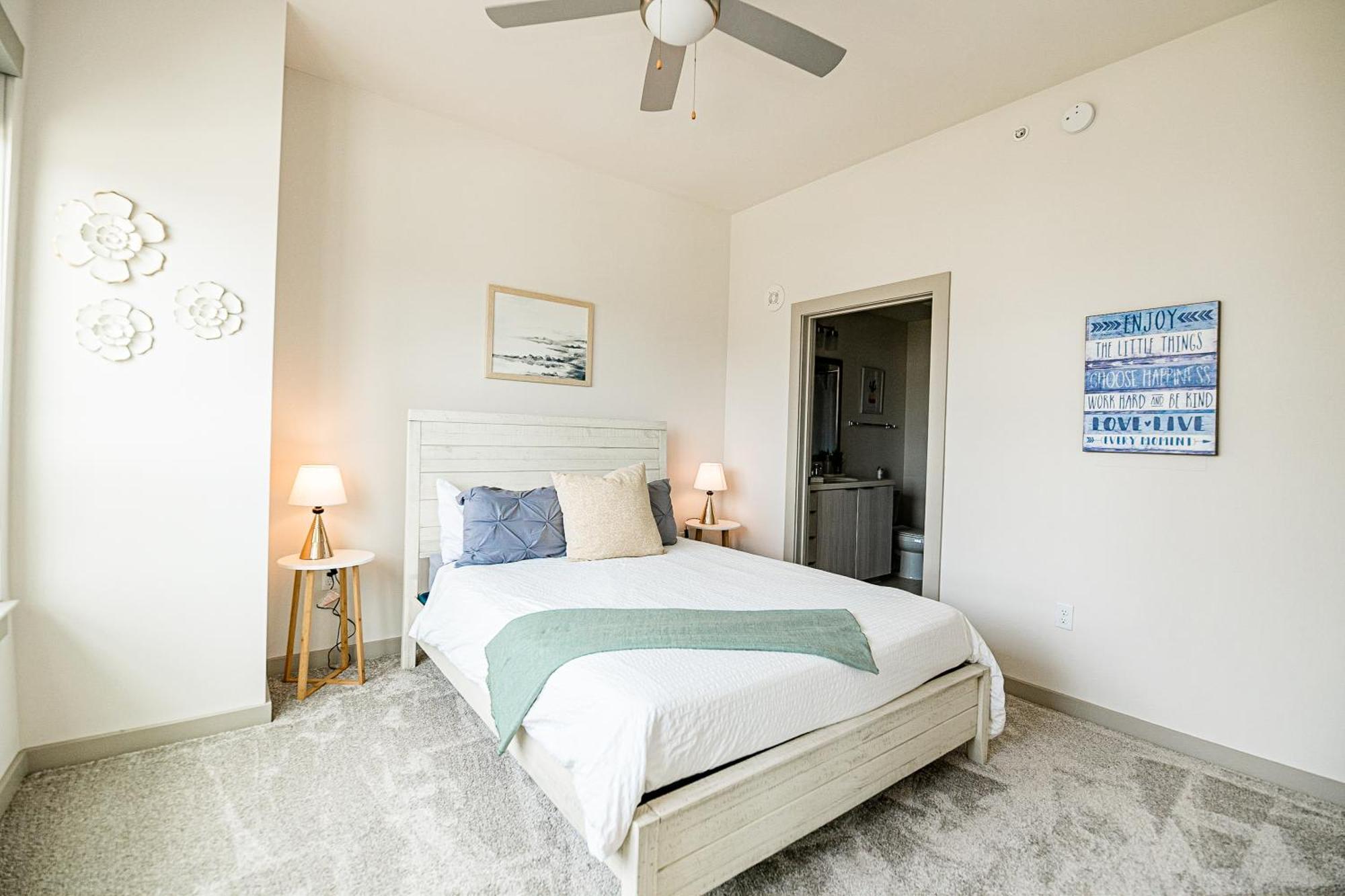 Apartment Corporate Uptown Furnished *