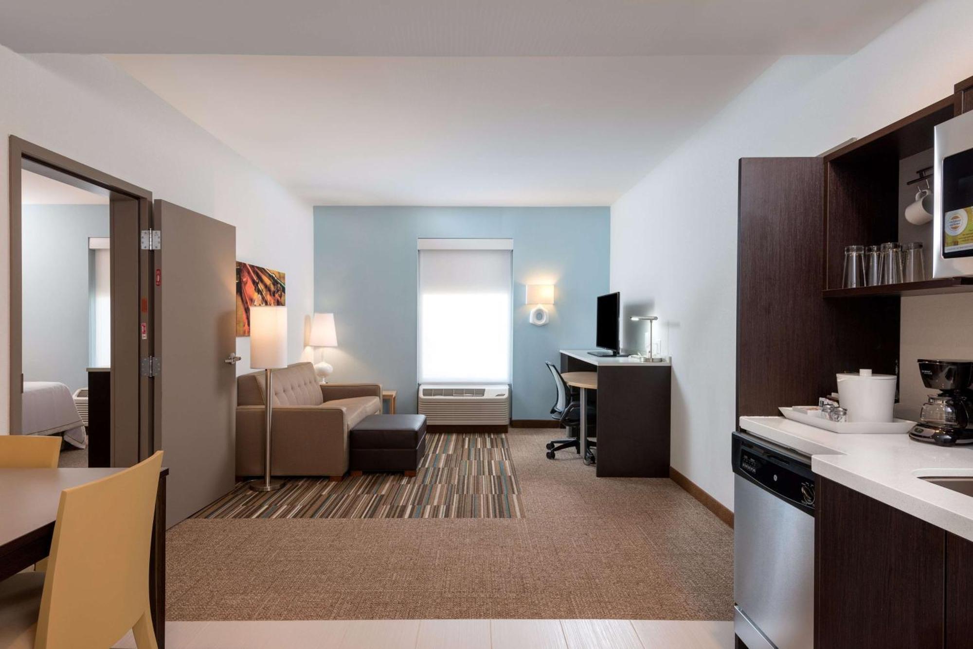 Home2 By Hilton Research Park Hotel Charlotte