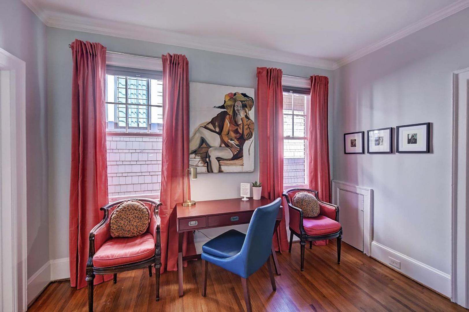 Apartment The Collection Clt: Lamar Avenue