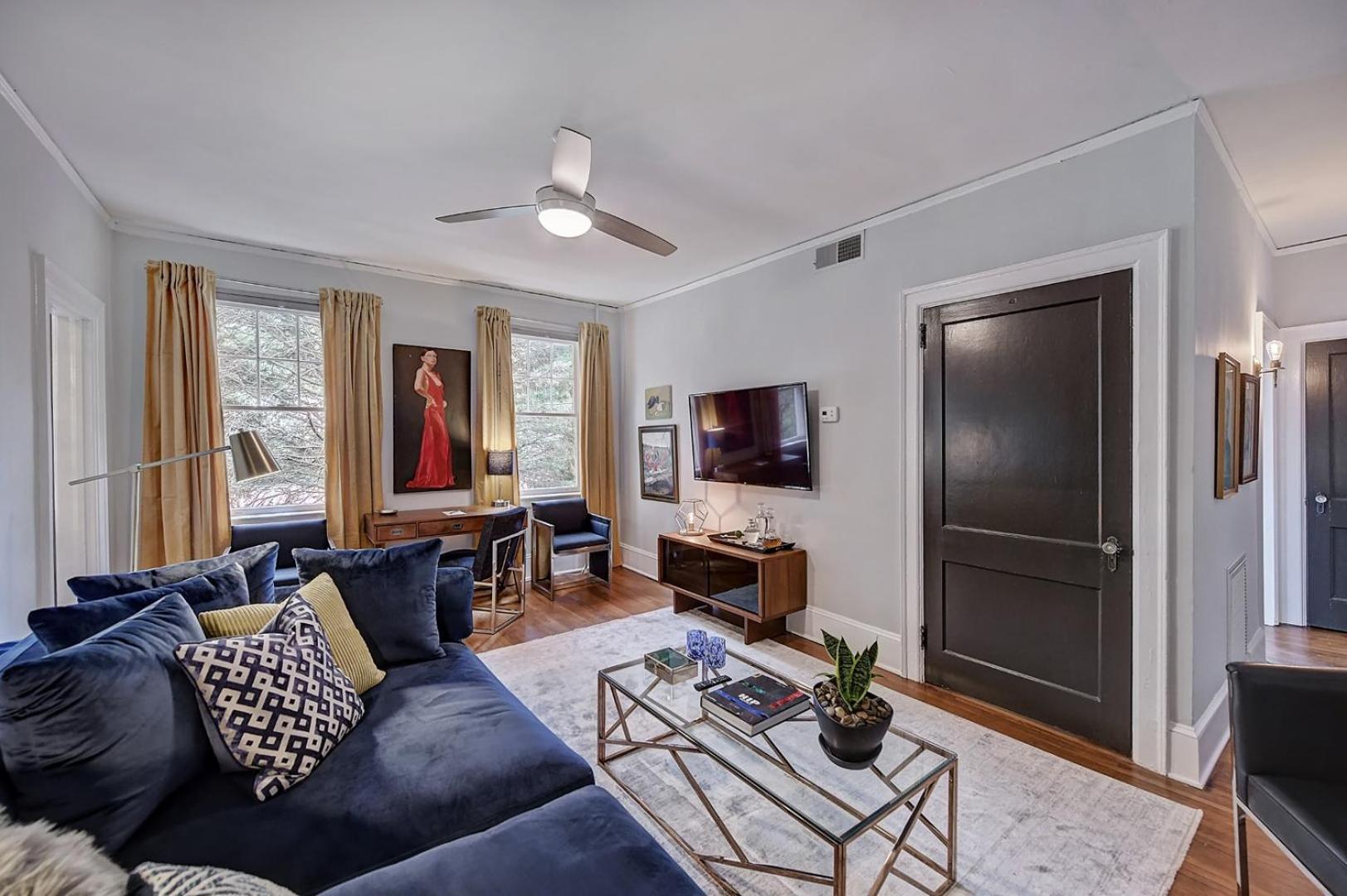 The Collection Clt: Lamar Avenue * Charlotte