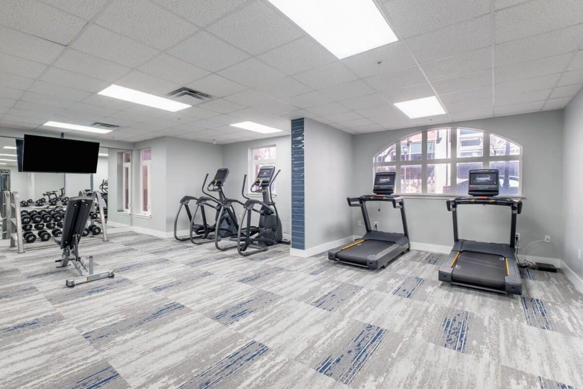 4b 3ba Premium Family With Gym Charlotte