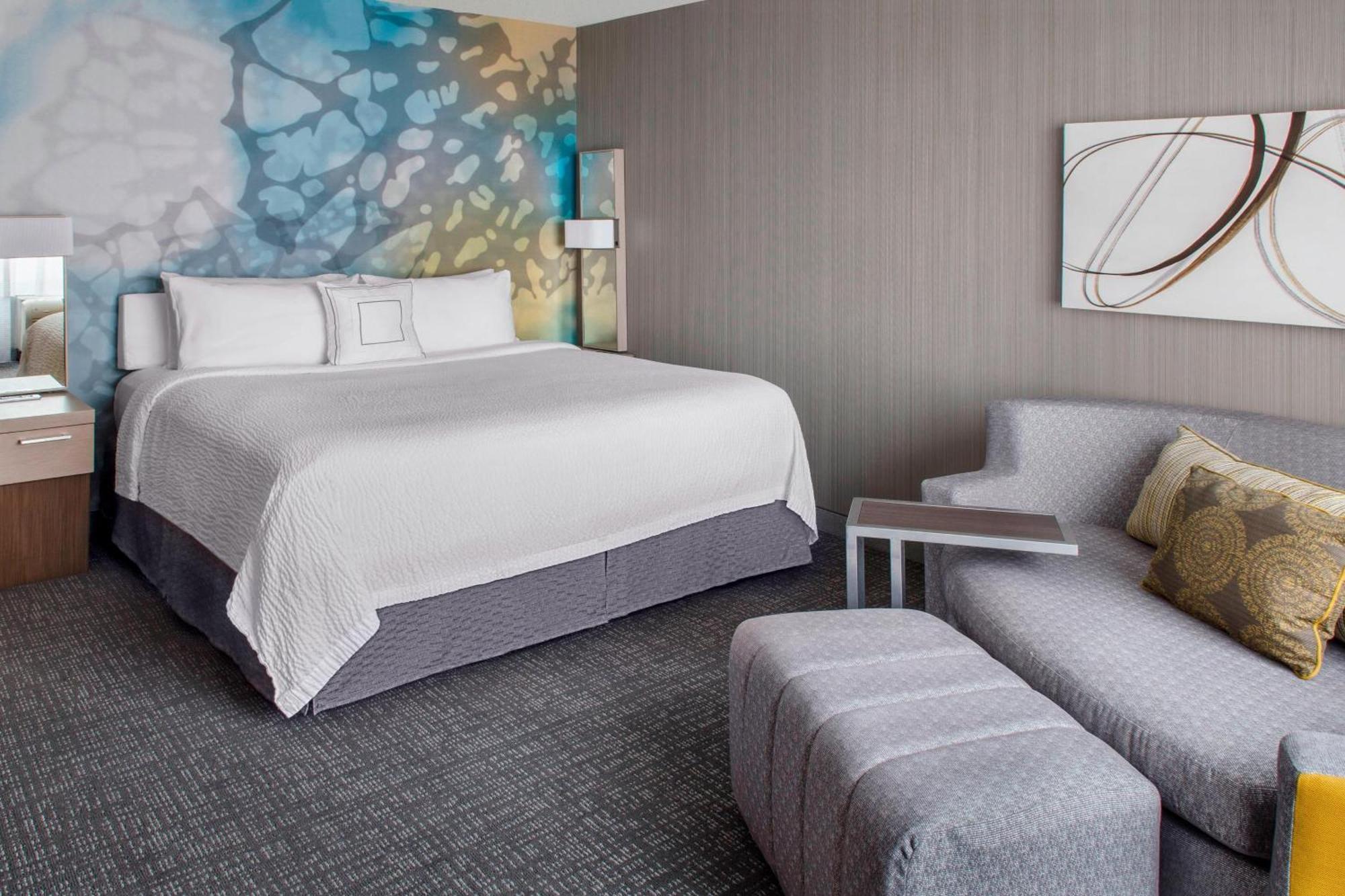 Courtyard Center Hotel Charlotte