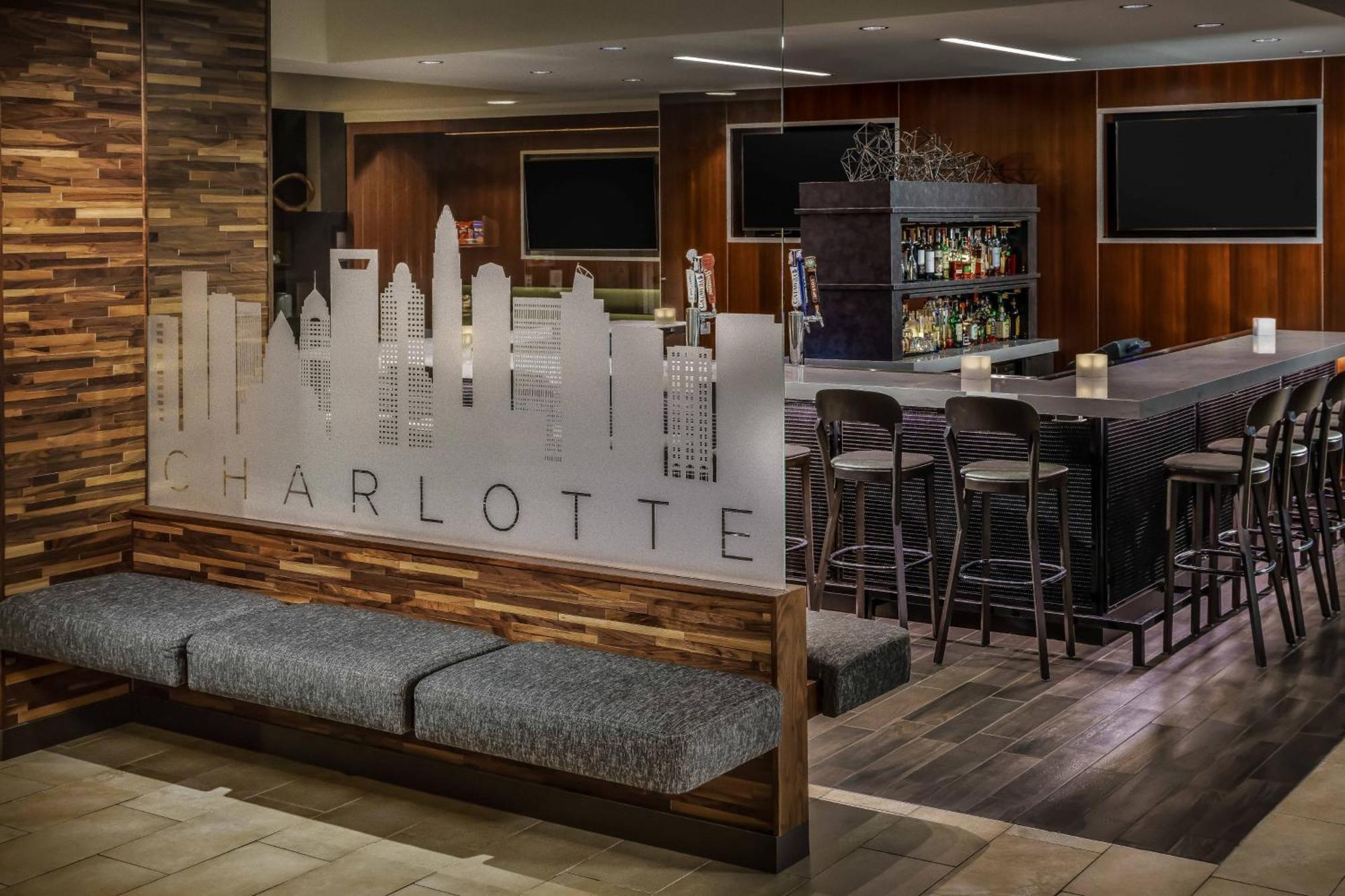 Courtyard Center 3* Charlotte