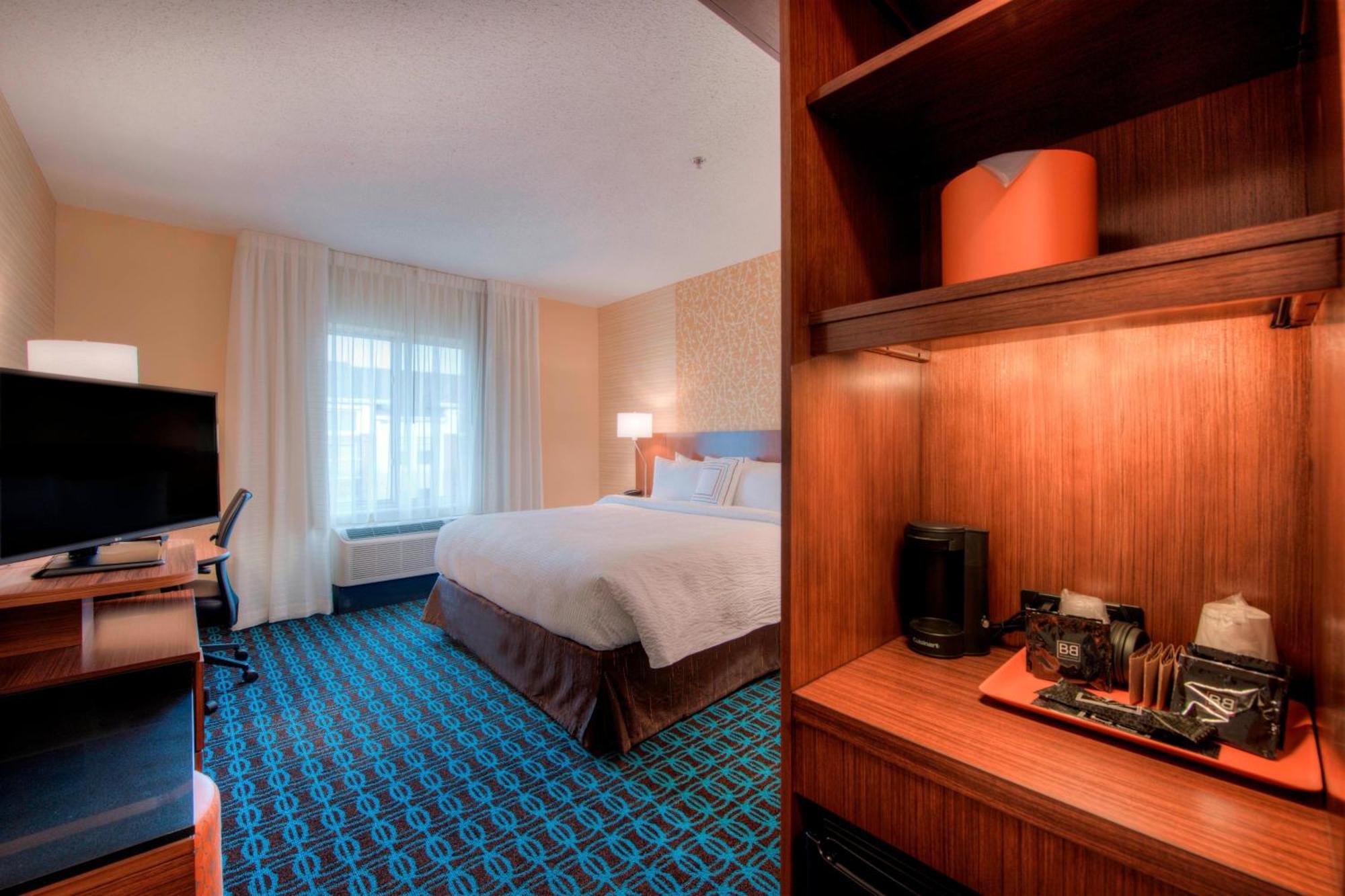 Fairfield & By Marriott Airport Hotel Charlotte