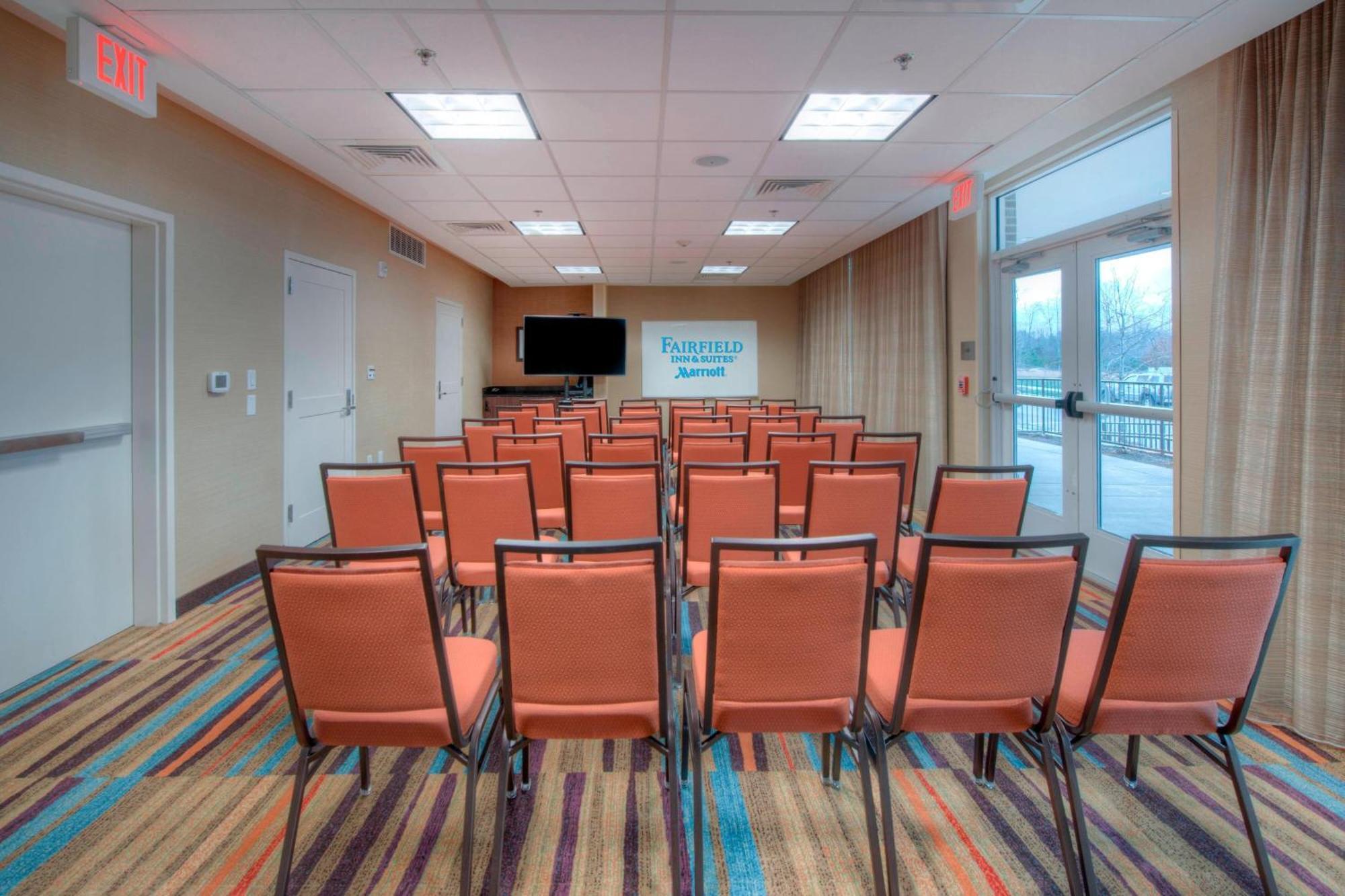 Fairfield & By Marriott Airport Charlotte