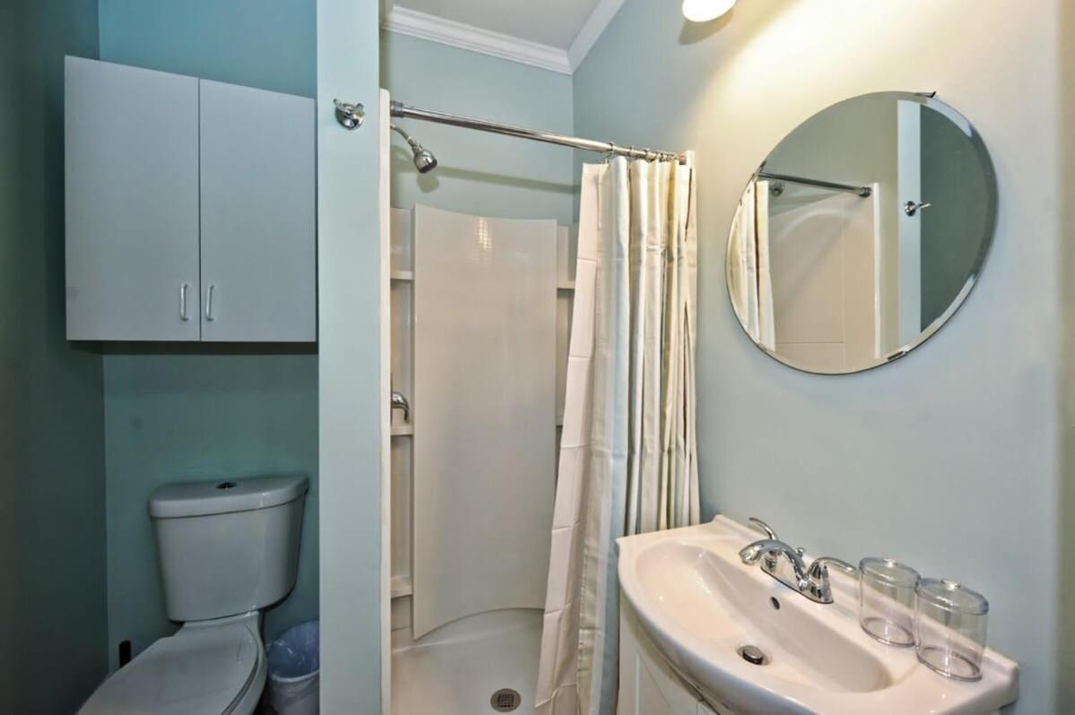 Holiday home Vibrant And Cozy 2br Near Uptown With Balcony Charlotte