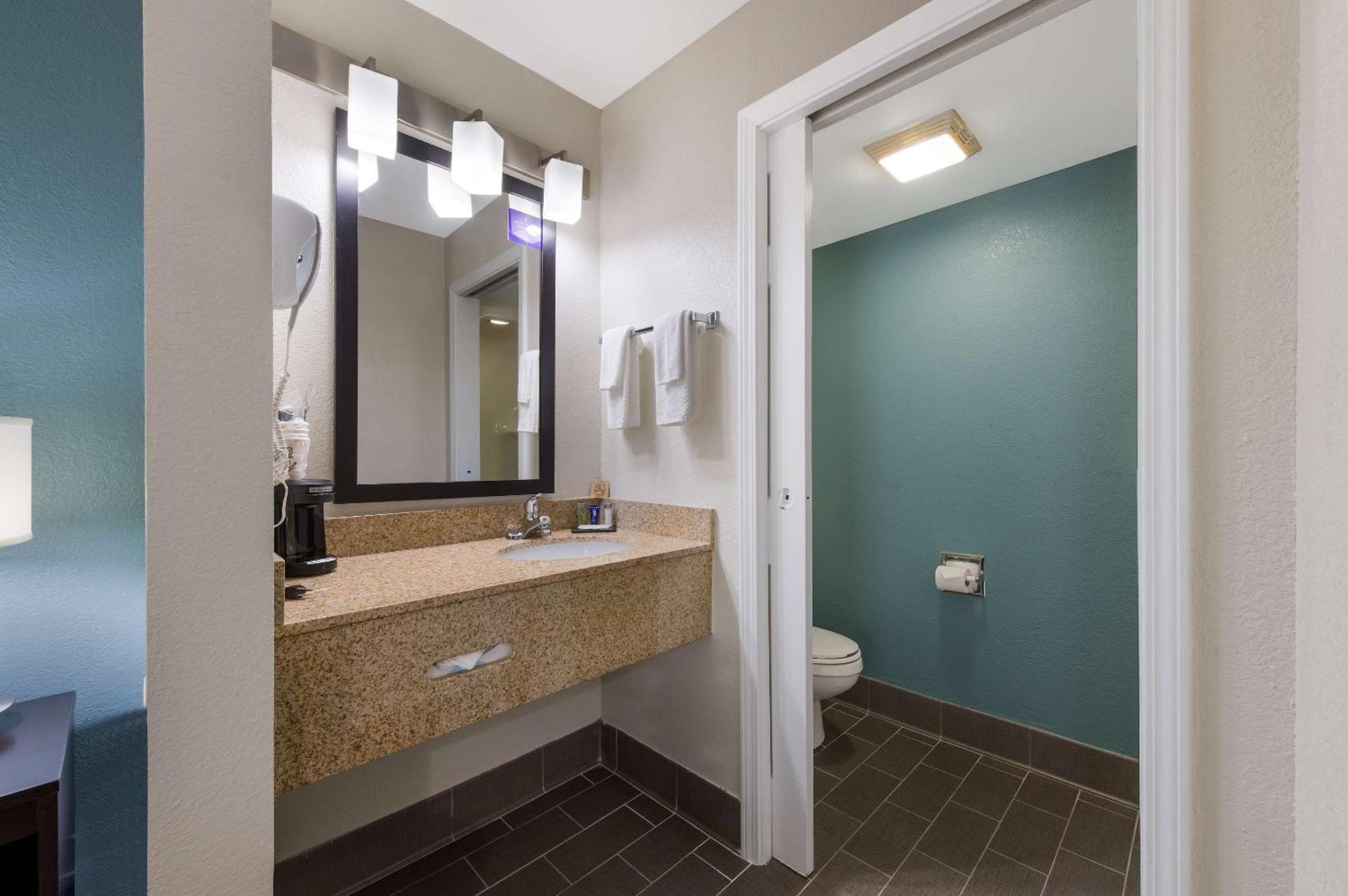 Inn Sleep Northlake 3*