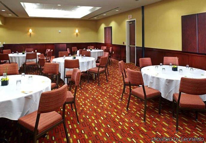 Courtyard Center Hotel Charlotte