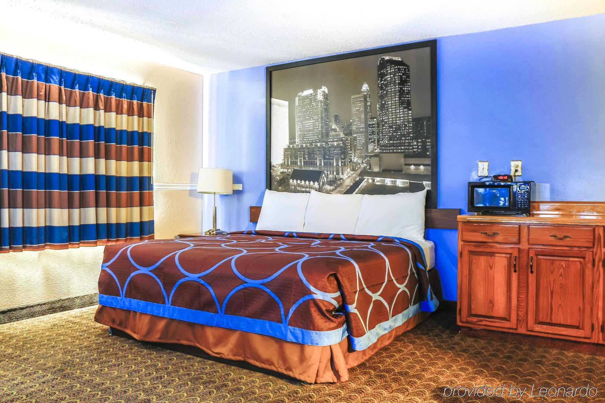 Super 8 By Wyndham Motel 2*