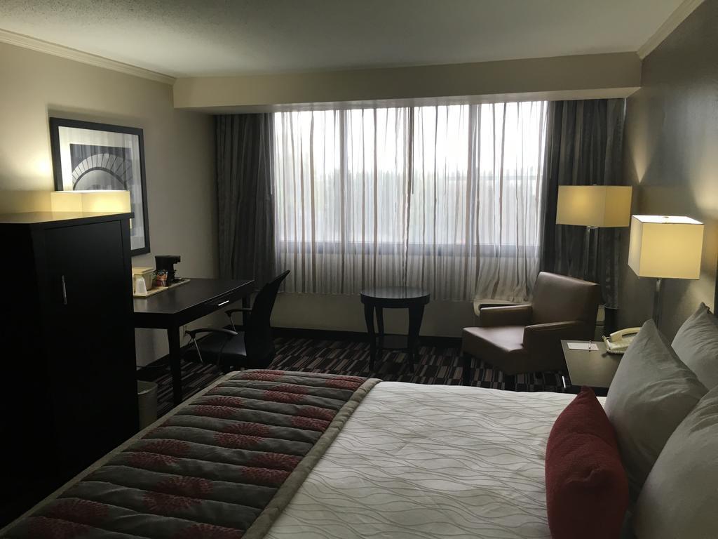 Hotel Ramada Plaza By Wyndham South End Airport