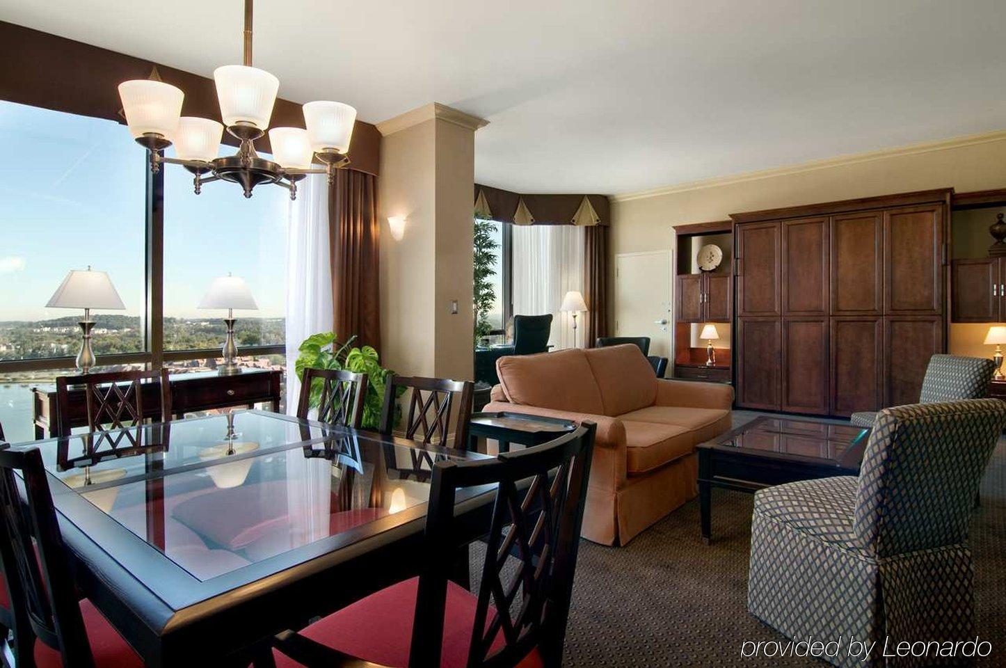 Hilton Place Hotel