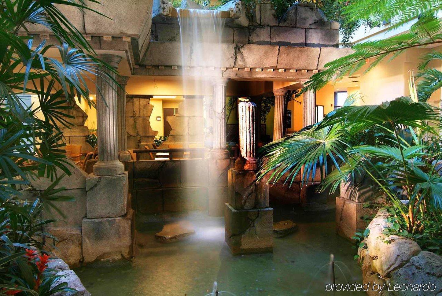 Hotel Embassy 3*