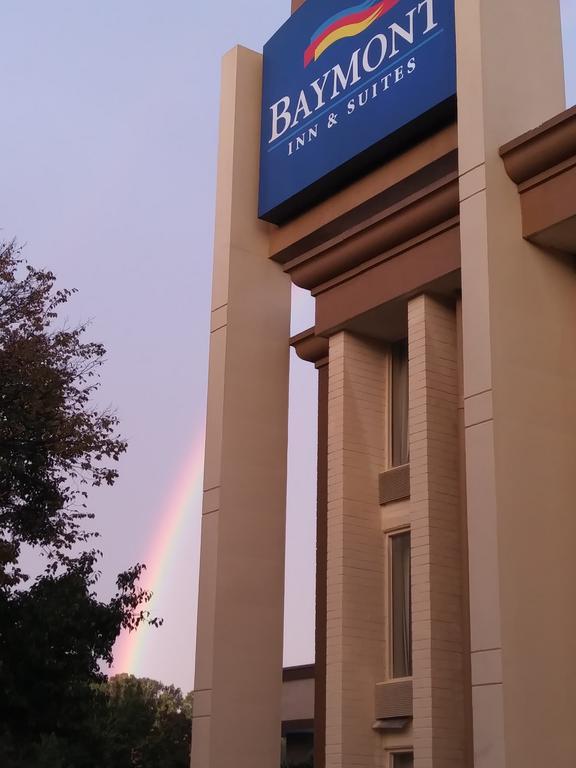 Hotel Baymont By Wyndham Charlotte-airport Coliseum Charlotte