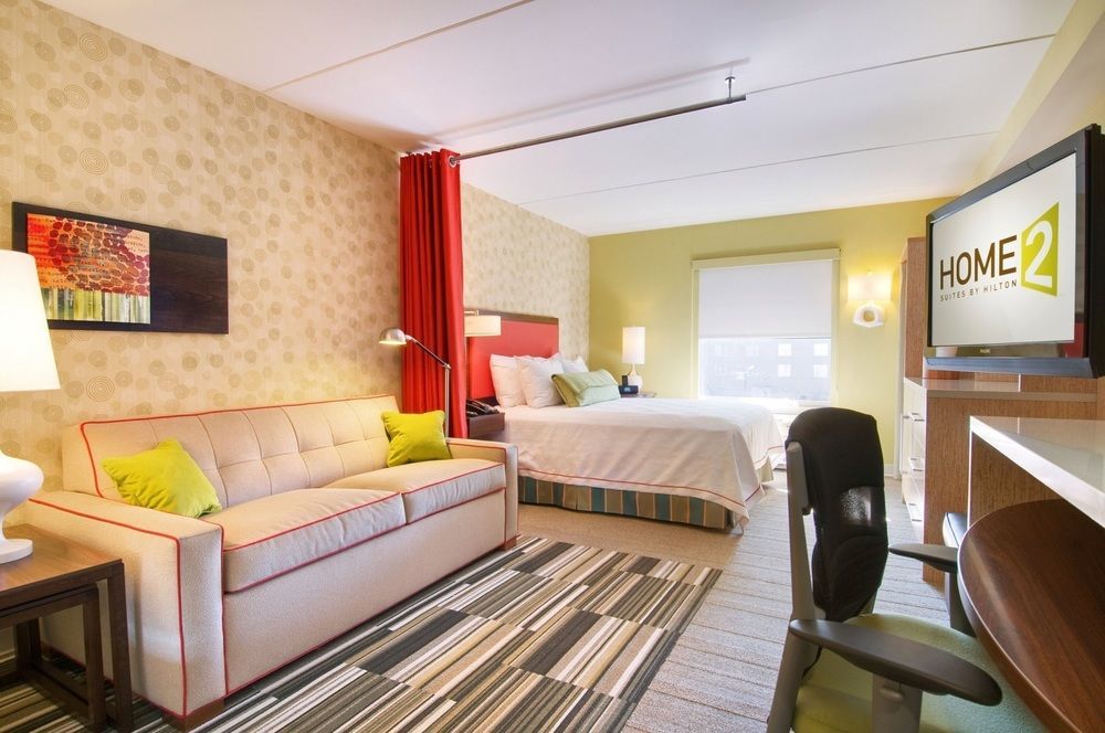 Home2 By Hilton Research Park 3*