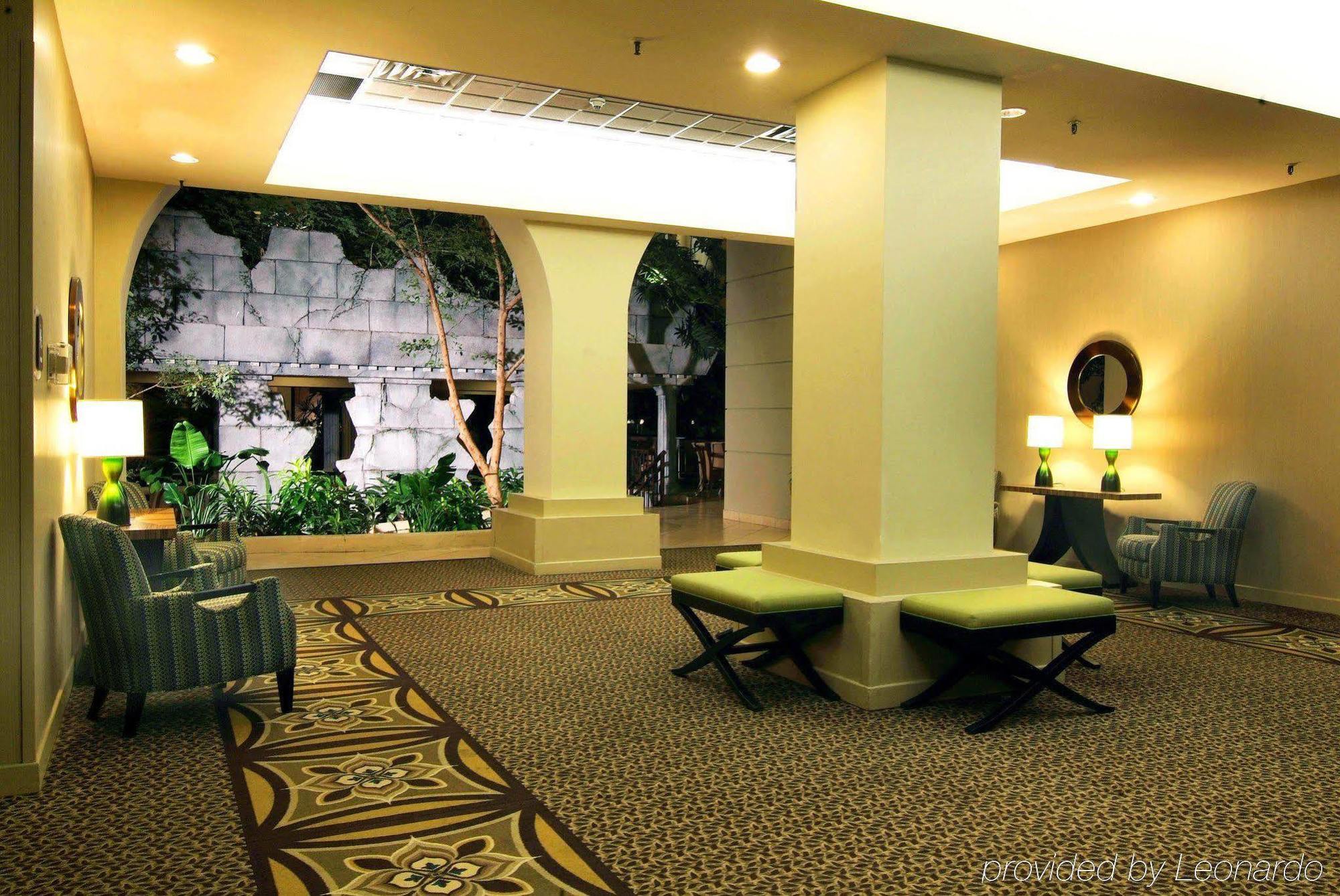Hotel Embassy