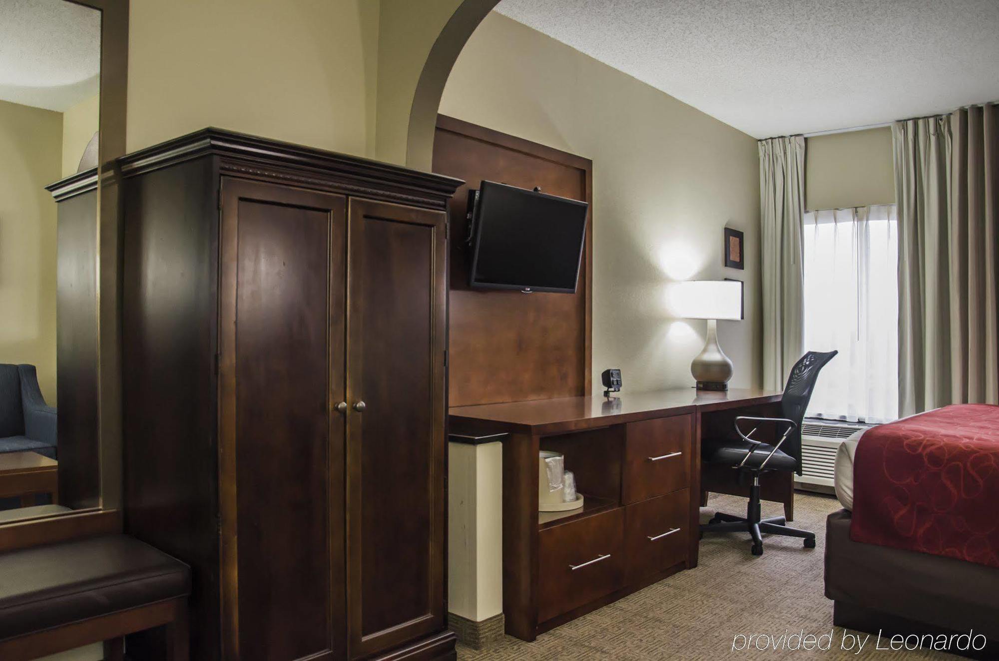 Comfort - Research Park Hotel