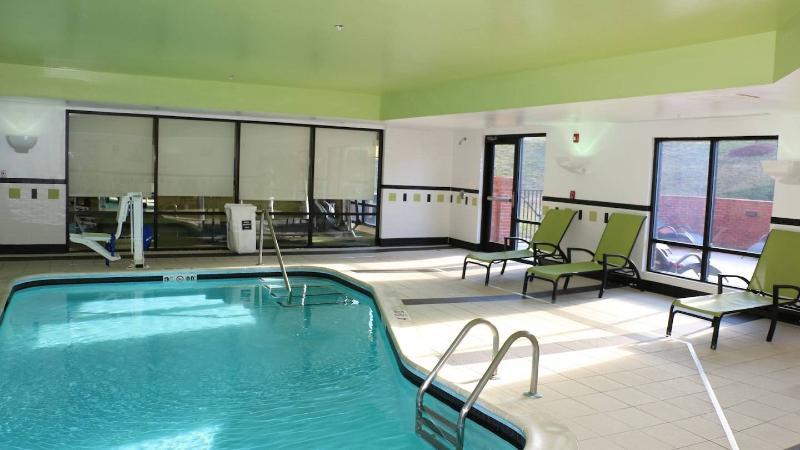 Fairfield & By Marriott Airport Charlotte