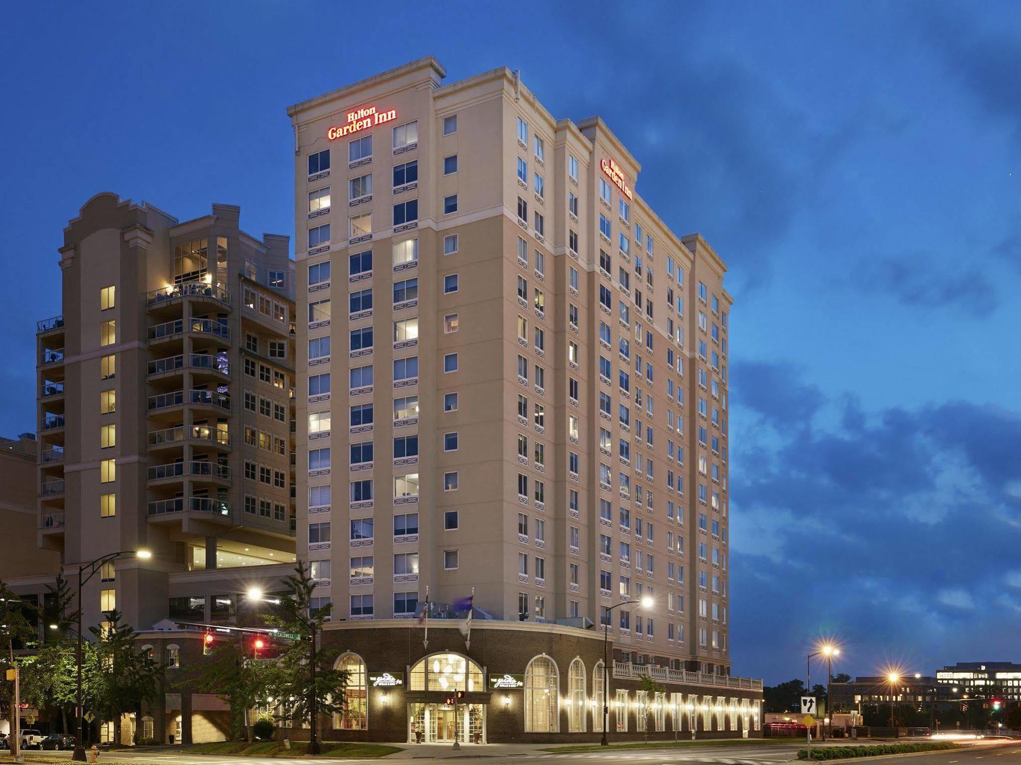 Courtyard Center Hotel Charlotte