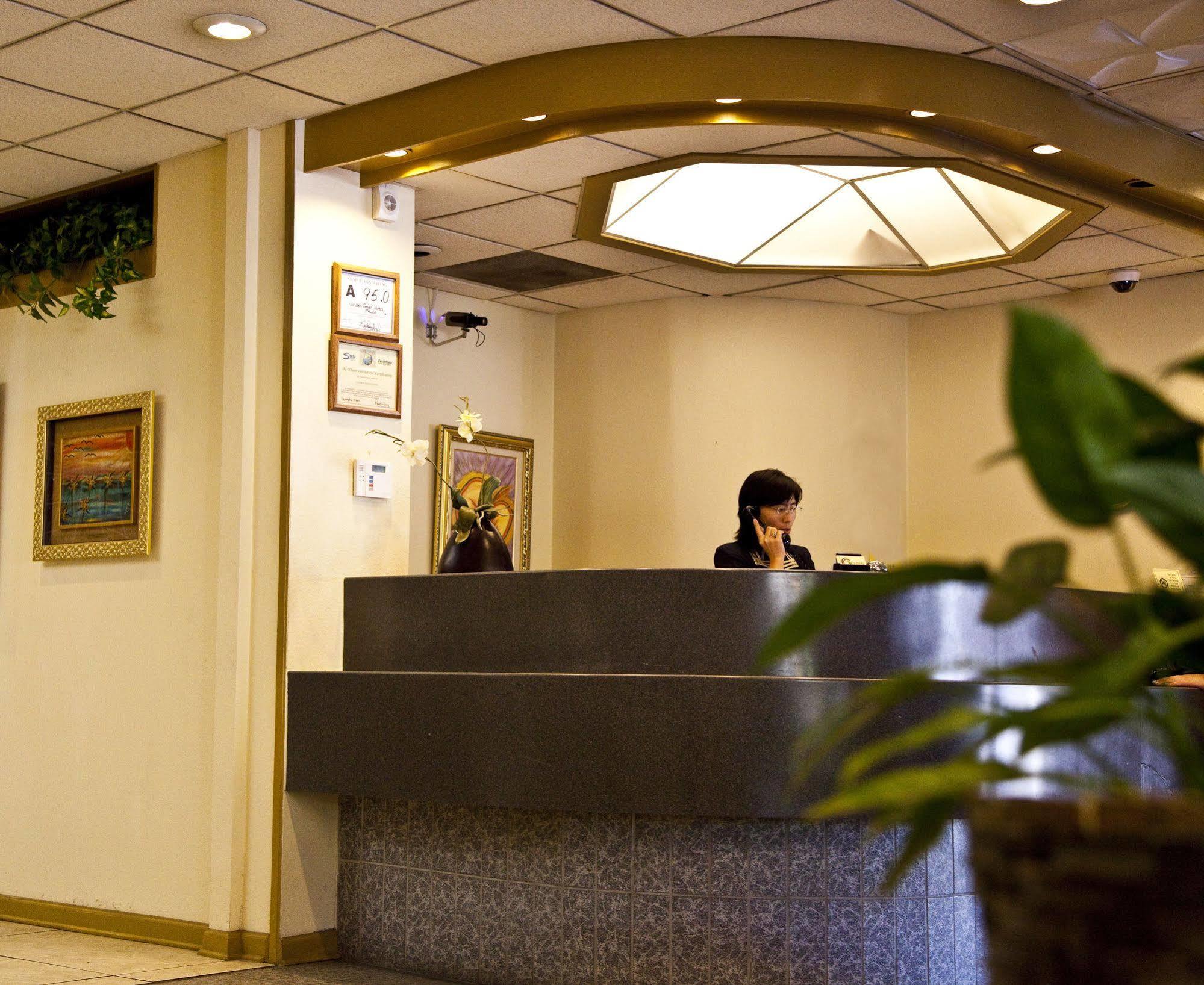 Hotel Golden By Oyo