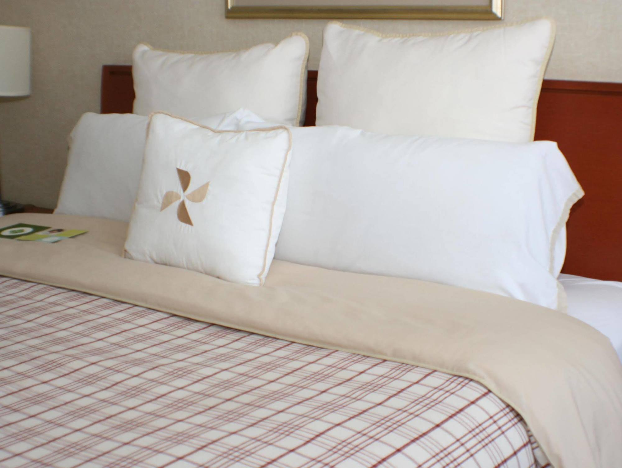 Four Points By Sheraton Hotel 4*