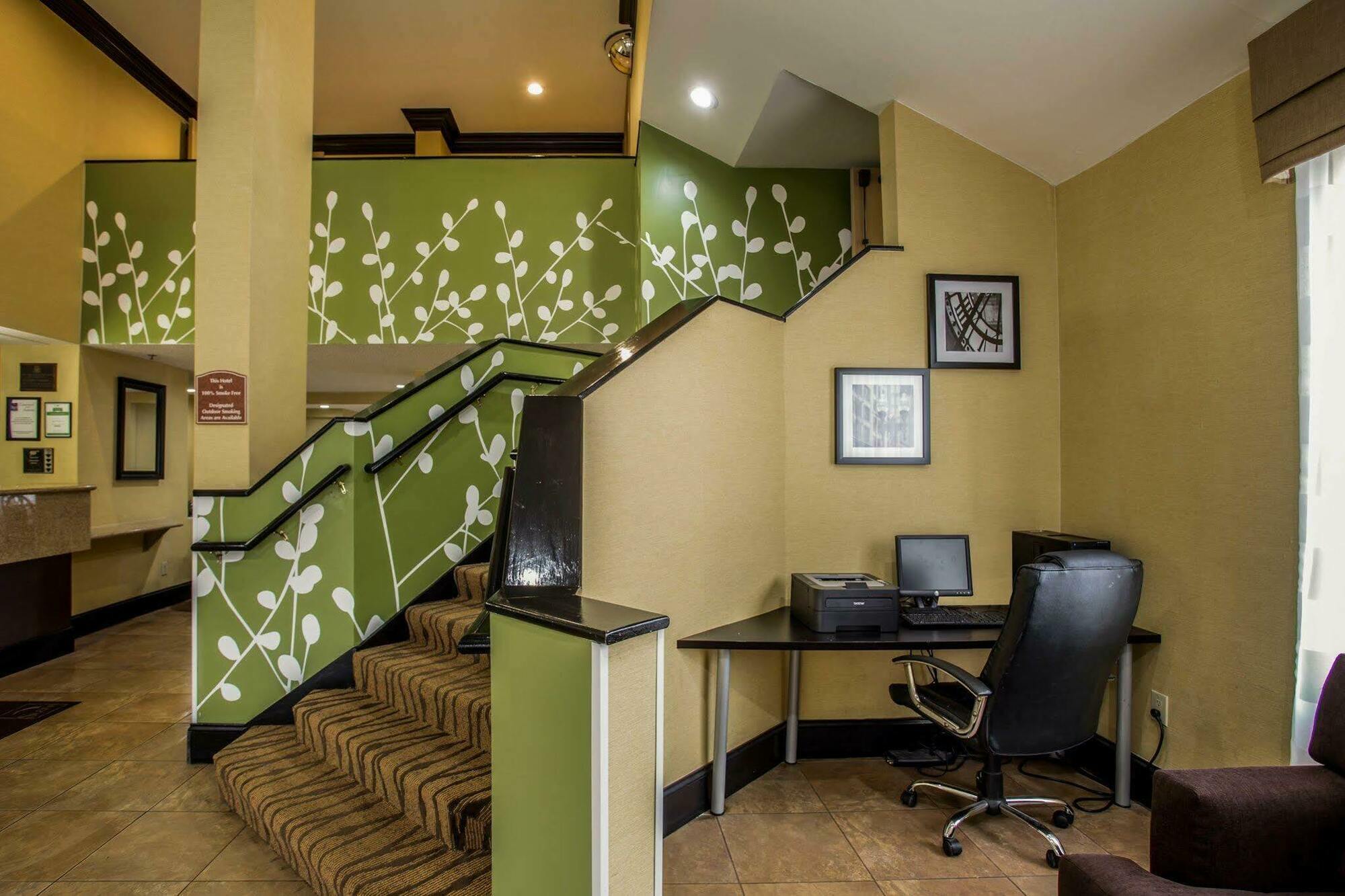 Sleep Northlake Inn 3*