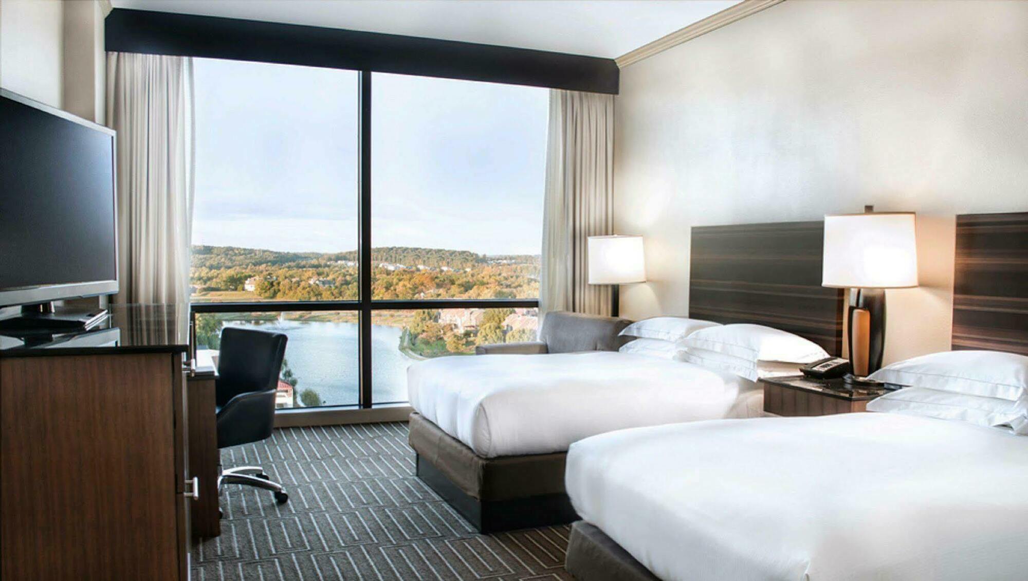 Hilton Place 3* Charlotte