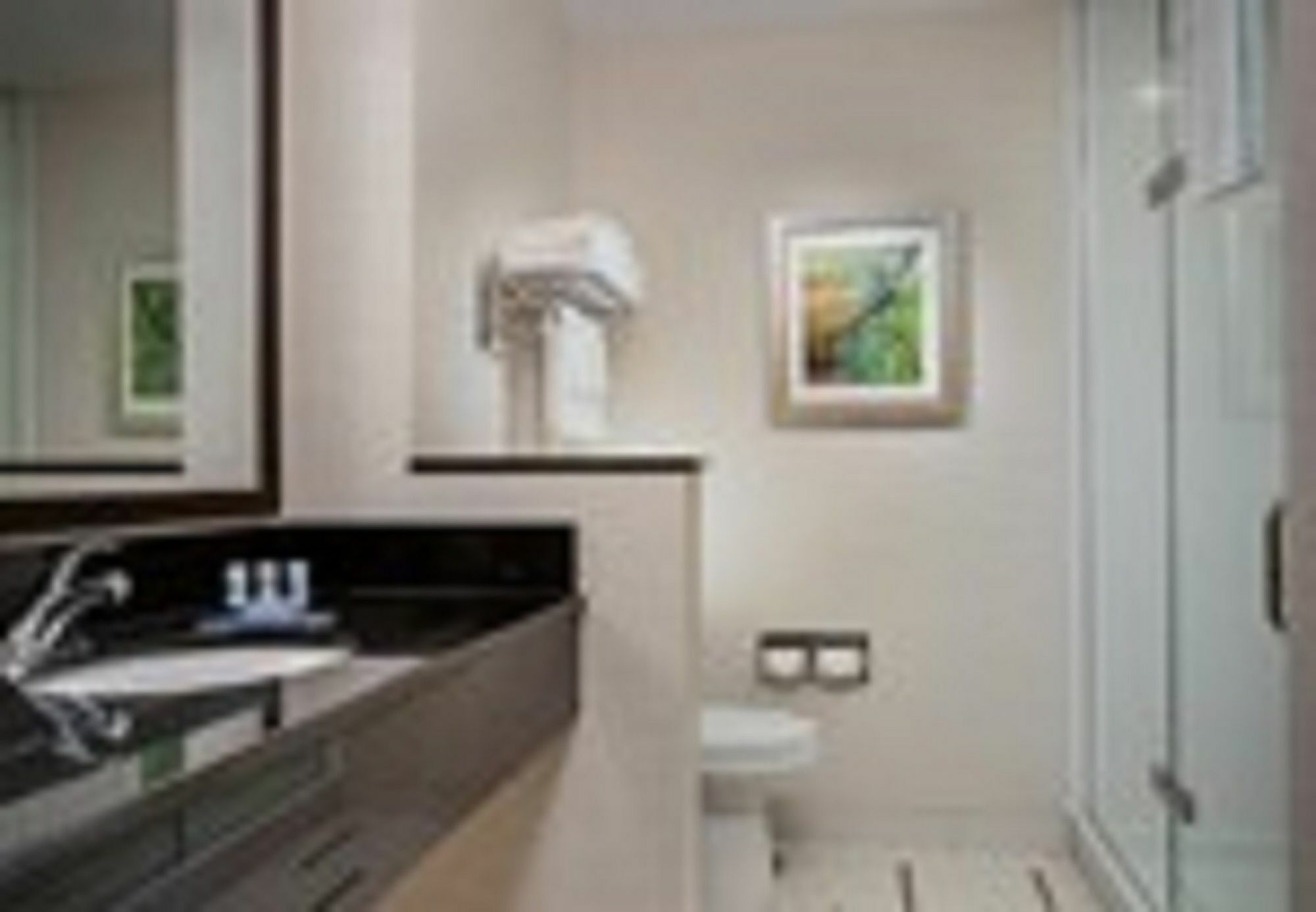 Fairfield & By Marriott Airport 3*