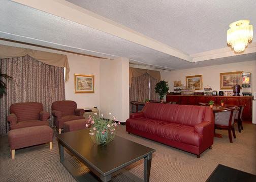 Airport Parkway Hotel 2*