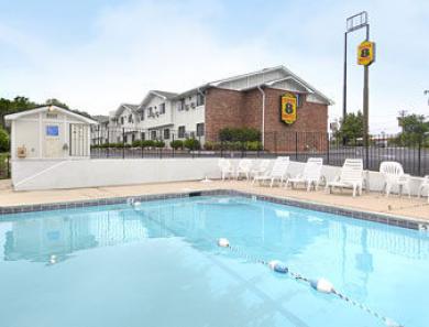 Super 8 By Wyndham 2* Charlotte