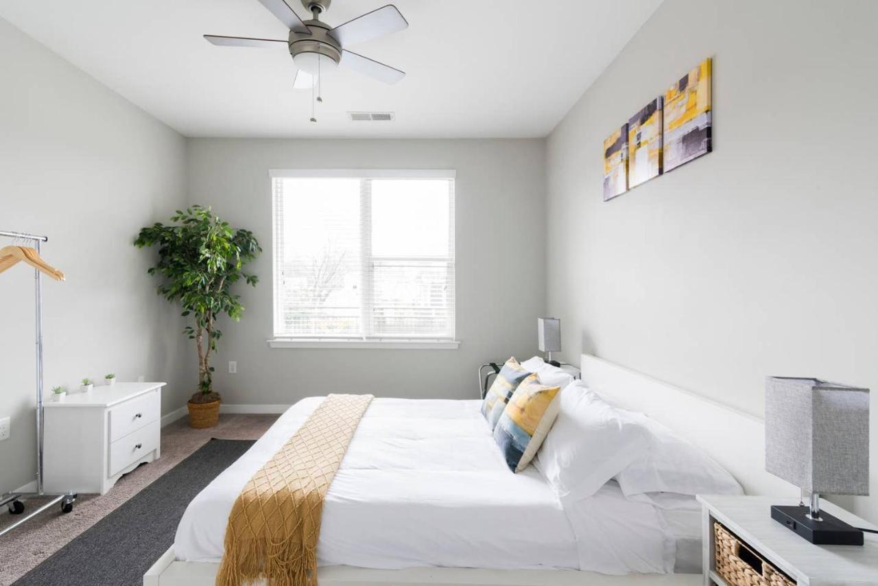 Apartment 1br - Pool & Full Kitchen - Near Uptown & Airport Charlotte