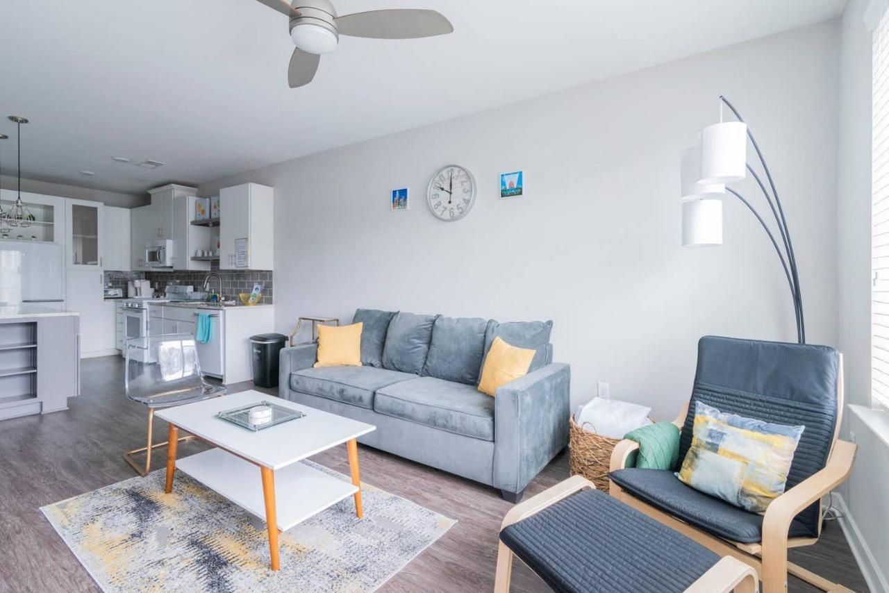 1br - Pool & Full Kitchen - Near Uptown & Airport Apartment